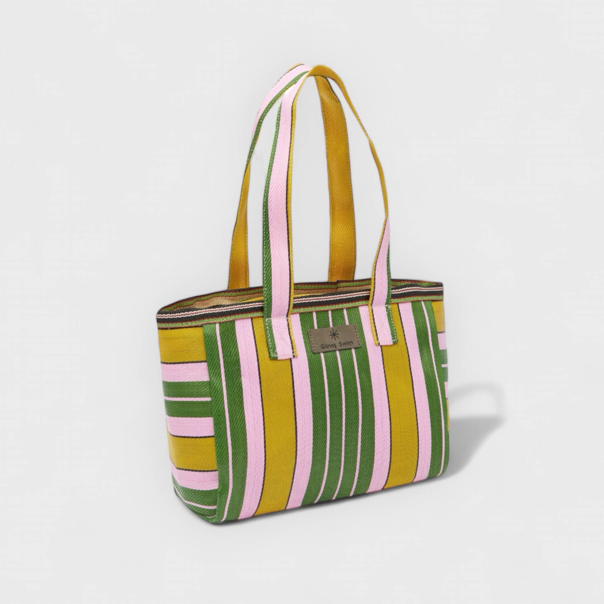 Collectable Gunes bag in Kelly Green – Recreation Collective
