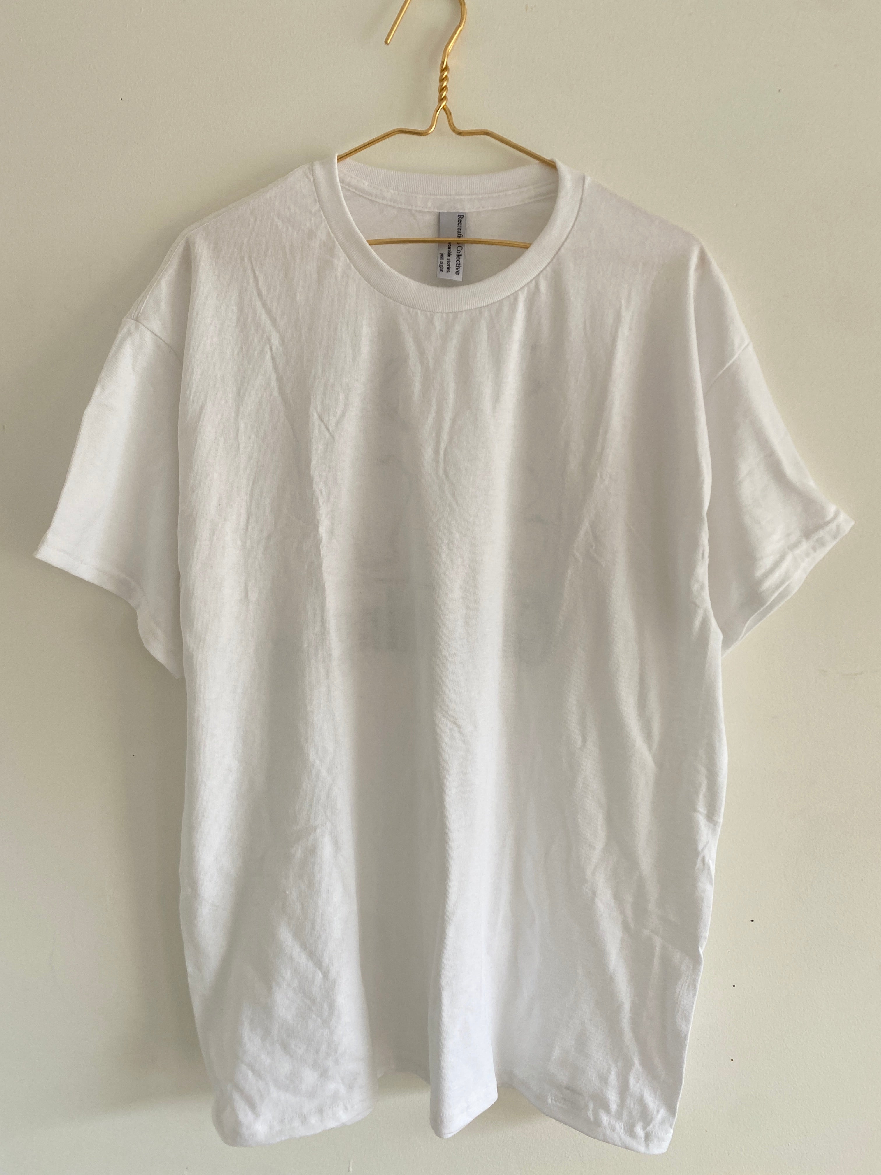 DO ART ISSUE 1 ADULTS TEE- colour in shirt